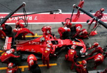 Анализ: почему Ferrari плохо проводит пит-стопы Kimi Raikkonen, Ferrari SF70H, pit stop