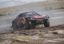 Дакар: В Peugeot пытаются оспорить штраф Сайнса Carlos Sainz, Peugeot, Dakar