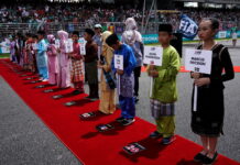 Дети заменят грид-гёрлз в Формуле 1