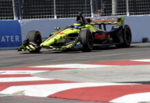 Бурдэ выиграл поул на овале в Финиксе Sebastien Bourdais