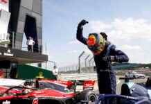 Элбон выиграл субботнюю гонку в Сильверстоуне Alexander Albon