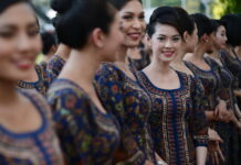 В Сингапуре не собираются отказываться от грид-гёрлз Singapore Grand Prix, Grid girls