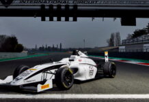 Жак Вильнев ищет таланты Feed Racing