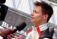 Луи Делетраз подписал контракт с Carlin Louis Deletraz