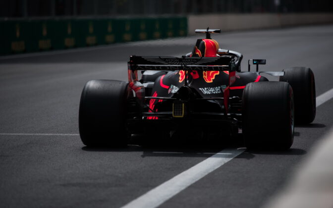 Daniel Ricciardo (AUS) Red Bull Racing. 27.04.2018. Formula 1 World Championship, Rd 4, Azerbaijan Grand Prix, Baku Street Circuit, Azerbaijan, Practice Day. - www.automotorsport.az, EMail: info@automotorsport.az - copy of publication required for printed pictures. Every used picture is fee-liable. © Copyright: automotorsport.az