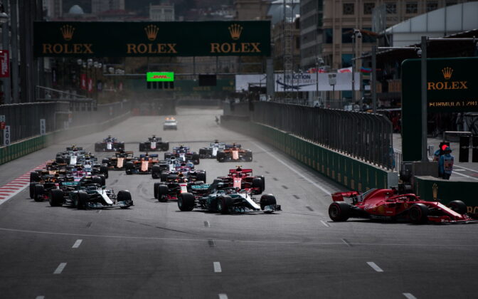 Race start. 29.04.2018. Formula 1 World Championship, Rd 4, Azerbaijan Grand Prix, Baku Street Circuit, Azerbaijan, Race Day. - www.automotorsport.az, EMail: info@automotorsport.az - copy of publication required for printed pictures. Every used picture is fee-liable. © Copyright: automotorsport.az