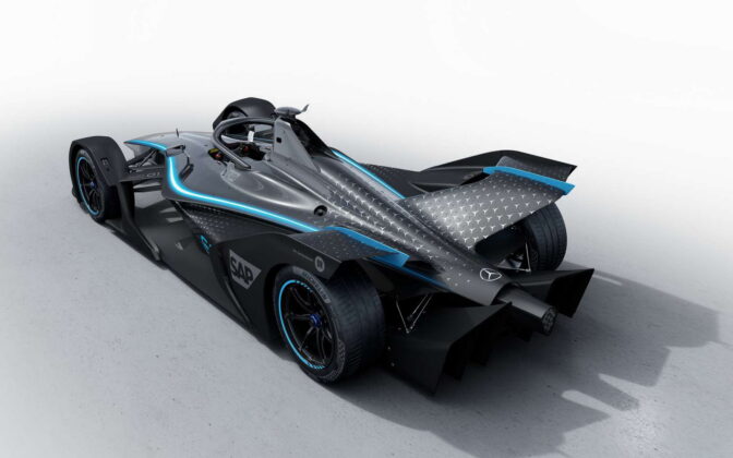 Mercedes-Benz EQ Silver Arrow 01