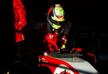Мик Шумахер завершил тесты с лучшим временем Mick Schumacher