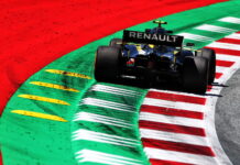 В первой тренировке было сломано девять антикрыльев Nico Hulkenberg