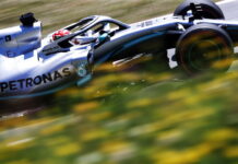 В FIA объяснили принцип применения штрафов Lewis Hamilton