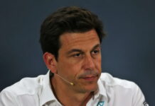 В Mercedes определятся с контрактами в августе Toto Wolff
