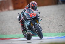 Два пилота на Yamaha стали лучшими в насыщенной падениями первой тренировке Fabio Quartararo