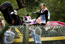 Arden и Sauber тоже выставят на старт лишь по одной машине Formula 2: The car wreck being removed after the crash