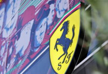 В Испании обиделись на Ferrari из-за Алонсо Ferrari motorhome