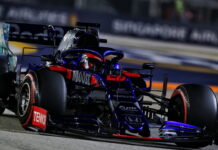 На машине Квята меняют силовую установку Daniil Kvyat