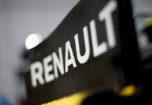 В Renault не станут обжаловать решение стюардов Renault F1 Team