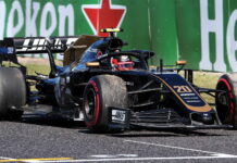 На машине Магнуссена меняют коробку передач Kevin Magnussen