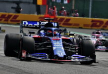 Квят оштрафован и откатился на 11 место Daniil Kvyat