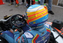Алонсо выступает в 10-часовой картинговой гонке Fernando Alonso