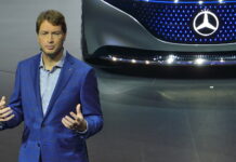Каллениус: Mercedes не планирует уходить Ola Kallenius