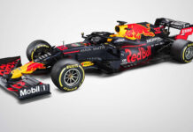 В Red Bull представили фото новой машины RB16
