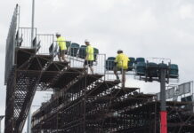 Команды Формулы 1 начинают прибывать в Мельбурн Australian Grand Prix, Albert Park