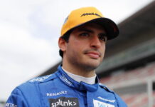 Сайнс: Чтобы не скучать, тренируюсь по четыре часа в день Carlos Sainz