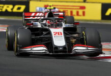 Стюарды расследуют действия Haas Kevin Magnussen