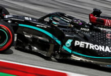 Стюарды отклонили протест Red Bull Lewis Hamilton