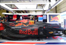 В Honda устранили проблемы с электрикой Red Bull