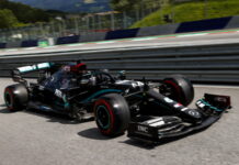 Первый круг Хэмилтона аннулирован, но он стартует вторым Lewis Hamilton