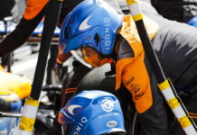 На McLaren Сайнса вышла из строя выхлопная система Carlos Sainz