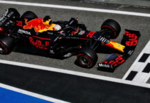 Максу Ферстаппену поставили старый двигатель Max Verstappen