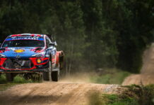 Тянак лидирует, Невилль сошел после аварии Ott Tanak