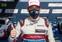 Победа Фряйнса вдвое сократила его отставание от лидера общего зачета Robin Frijns