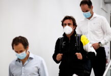 Фернандо Алонсо приехал на базу Renault Fernando Alonso