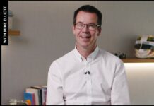 Майк Эллиот о том, как работает база Mercedes в дни гонок