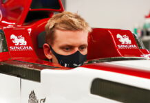 О тестах Мика Шумахера за рулём Haas объявят на днях Mick Schumacher