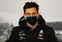 В Mercedes не готовы поставлять моторы Red Bull Toto Wolff