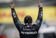 Баттон: Льюис мыслит стратегически во время гонки Lewis Hamilton