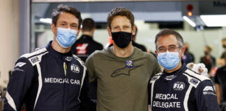 Alan van der Merwe, Romain Grosjean, Dr. Ian Roberts
