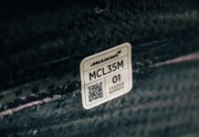McLaren шлёт музыкальный привет Даниэлю Риккардо McLaren