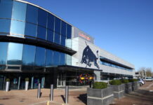 В Red Bull Powertrains произойдут перестановки Red Bull Racing Factory
