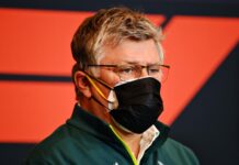 В Aston Martin могут подать в суд на FIA Otmar Szafnauer