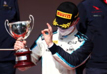 Лоусон финишировал первым, но был лишён победы Dan Ticktum