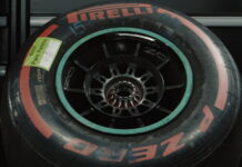 На базе Mercedes срезали заклинившую гайку Valtteri Bottas, tyre