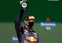 Ферстаппен: Не хватало темпа, чтобы опередить Mercedes Max Verstappen