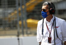 Гюнтер Штайнер: Наши гонщики равны между собой Guenther Steiner