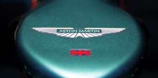 Aston Martin badge on the nose of the Aston Martin AMR21