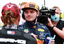 Мика Хаккинен: Прессинг усиливается Lewis Hamilton, Max Verstappen